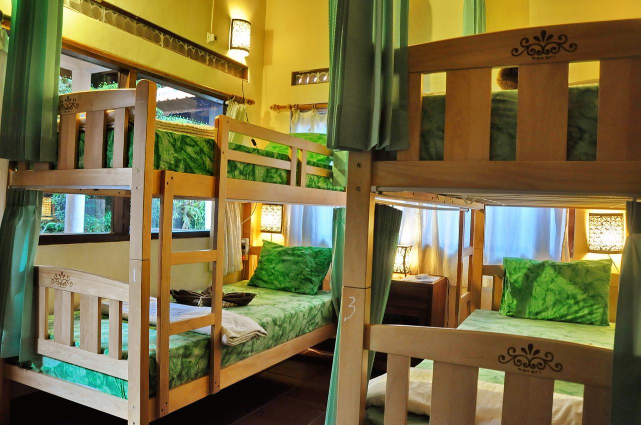 A Pousada Soni Backpacker House Ubud Exterior foto