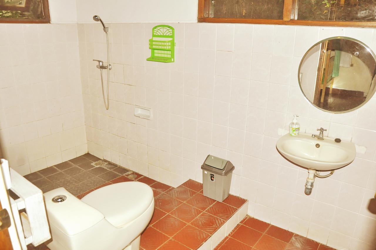 A Pousada Soni Backpacker House Ubud Exterior foto