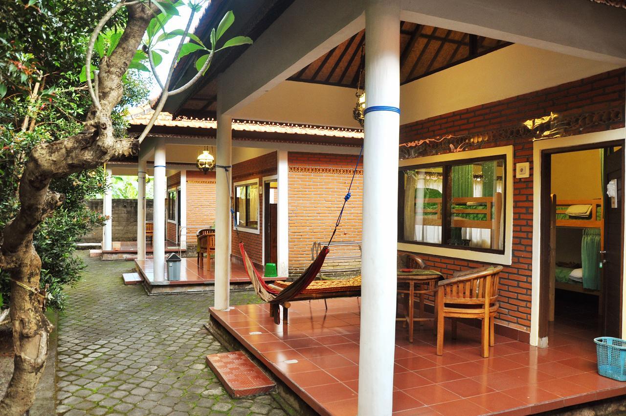 A Pousada Soni Backpacker House Ubud Exterior foto