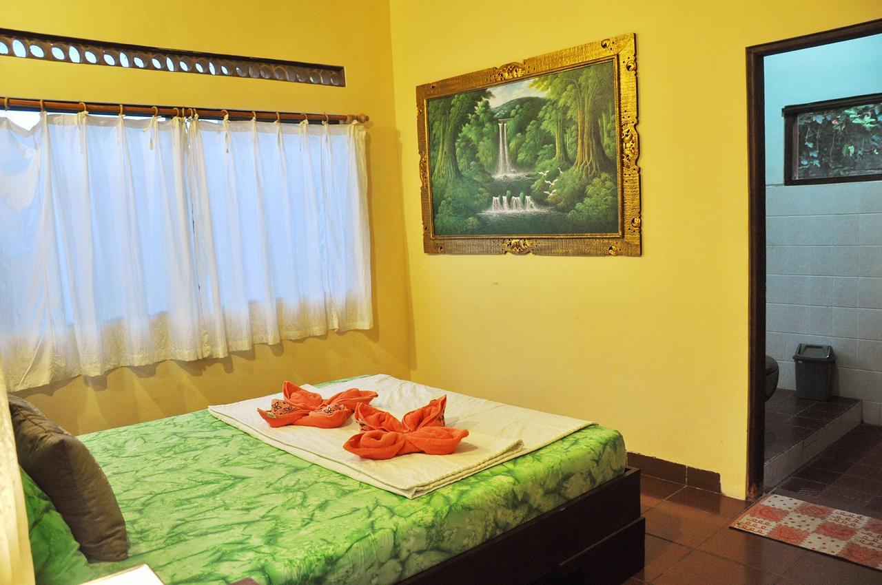 A Pousada Soni Backpacker House Ubud Exterior foto